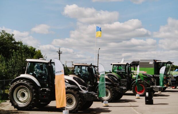 Надаємо список техніки, яка є на наших складах в Україні