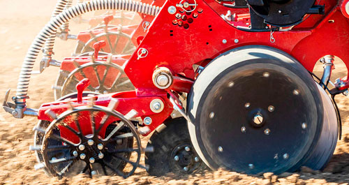 Нова висіваюча секція HORSCH Maestro Row Unit