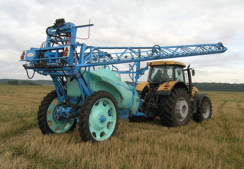 Обприскувачі Berthoud Tracker DPA 3200
