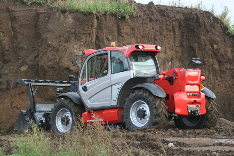 Навантажувачі Manitou MLT-X 840