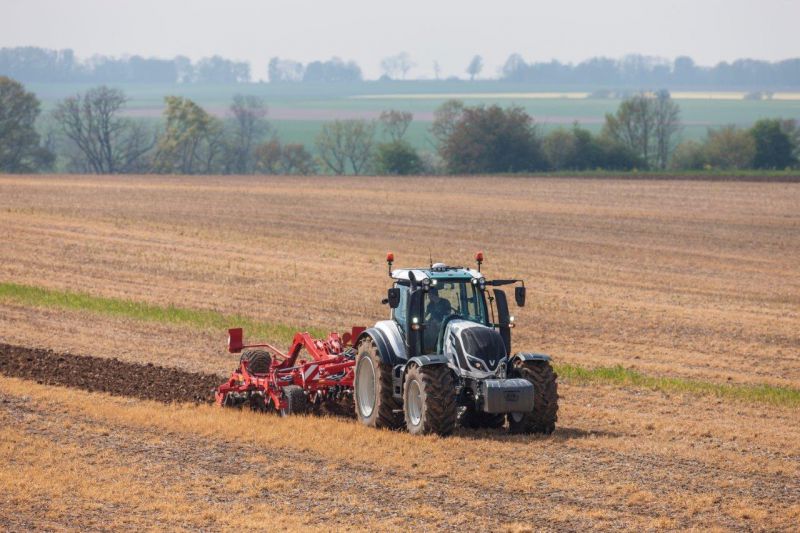 Колісні трактори Valtra серії T
