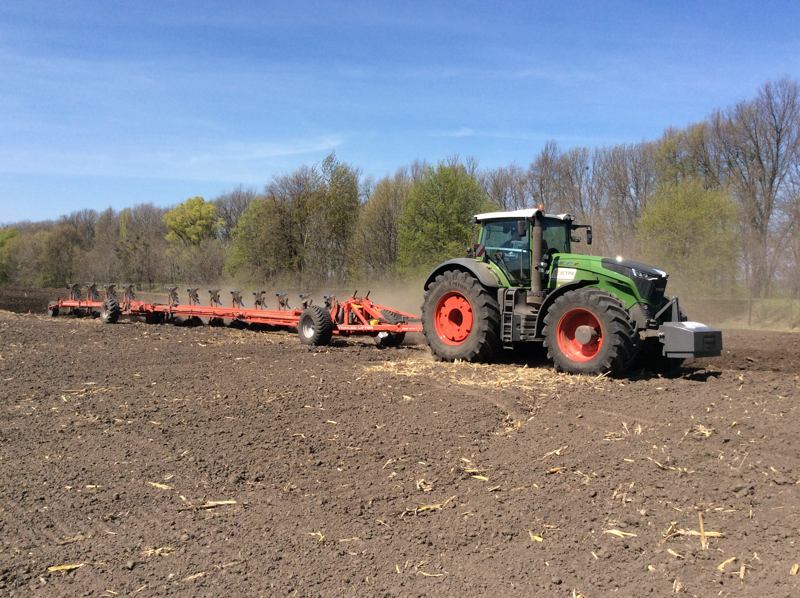 Колісні трактори Fendt 1000 Vario