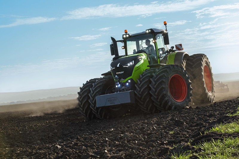Колісні трактори Fendt 1000 Vario