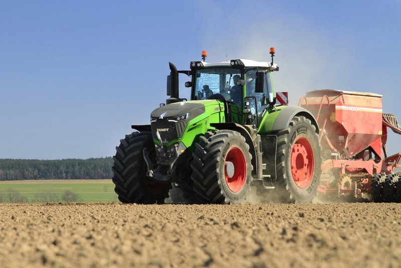 Колісні трактори Fendt 1000 Vario