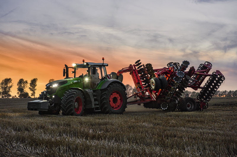Колісні трактори Fendt 1000 Vario