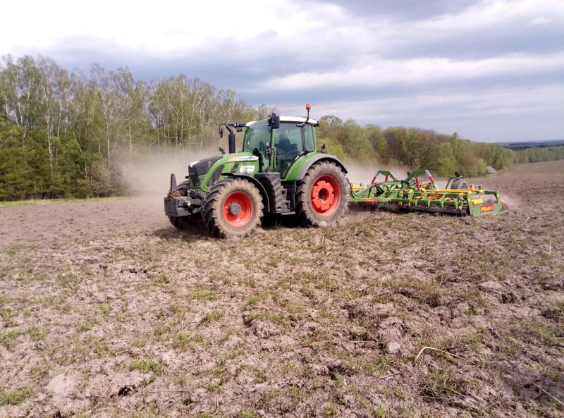 Колісні трактори Fendt 700 Vario