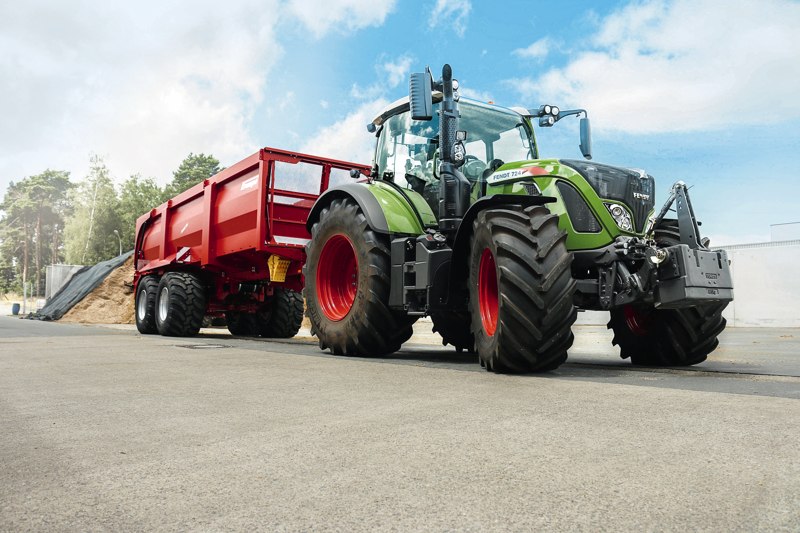 Колісні трактори Fendt 700 Vario