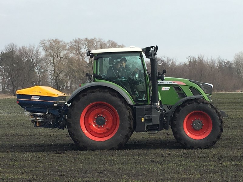 Колісні трактори Fendt 700 Vario
