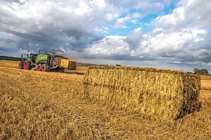 Тюкові прес-підбирачі Fendt
