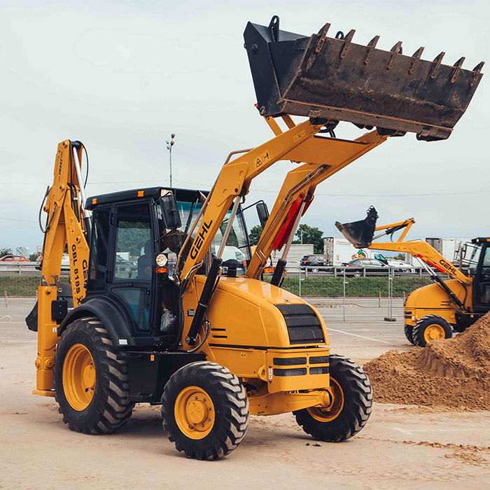 Екскаватори-навантажувачі Manitou