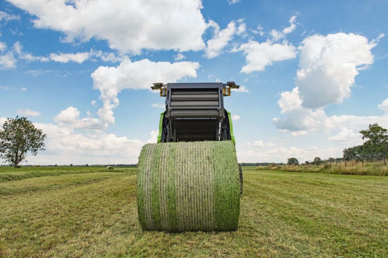 Прес-підбирачі Fendt Rotana 130F