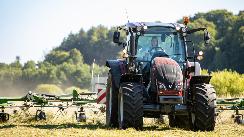 Колісні трактори Valtra Серії A