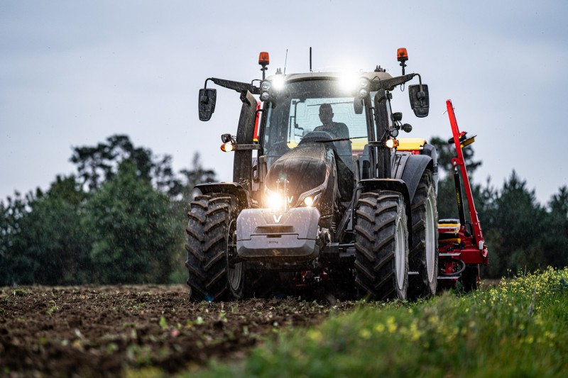 Колісні трактори Valtra серії G