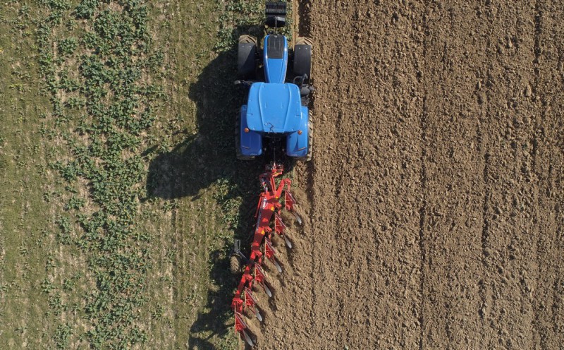 Плуг навісний KUHN MULTI-MASTER 153