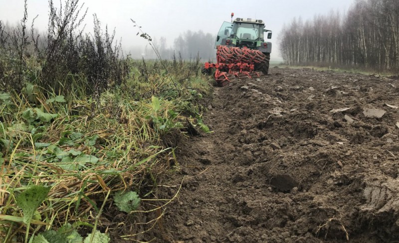 Плуг навісний KUHN MULTI-MASTER 153