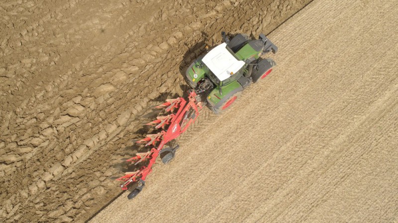 Плуг навісний KUHN MULTI-MASTER 183