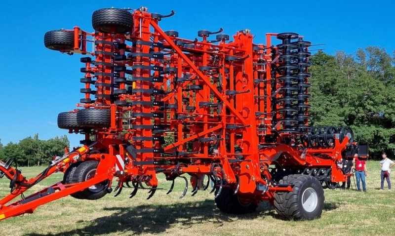Культиватор KUHN PROLANDER