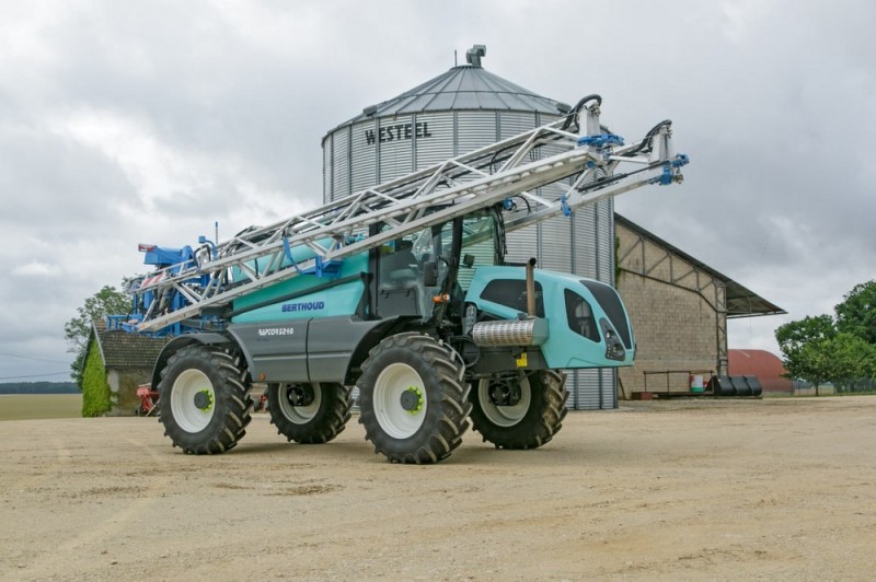 Самохідні обприскувачі Berthoud Raptor
