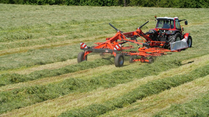 Валкоутворювач KUHN з двома роторами GA 6930