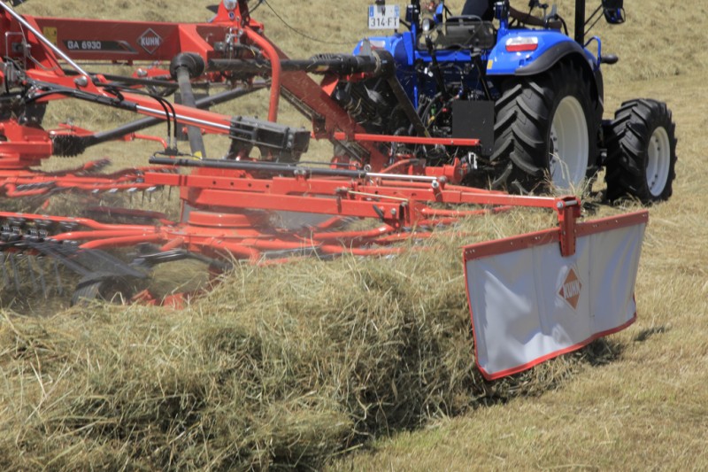 Валкоутворювач KUHN з двома роторами GA 6930