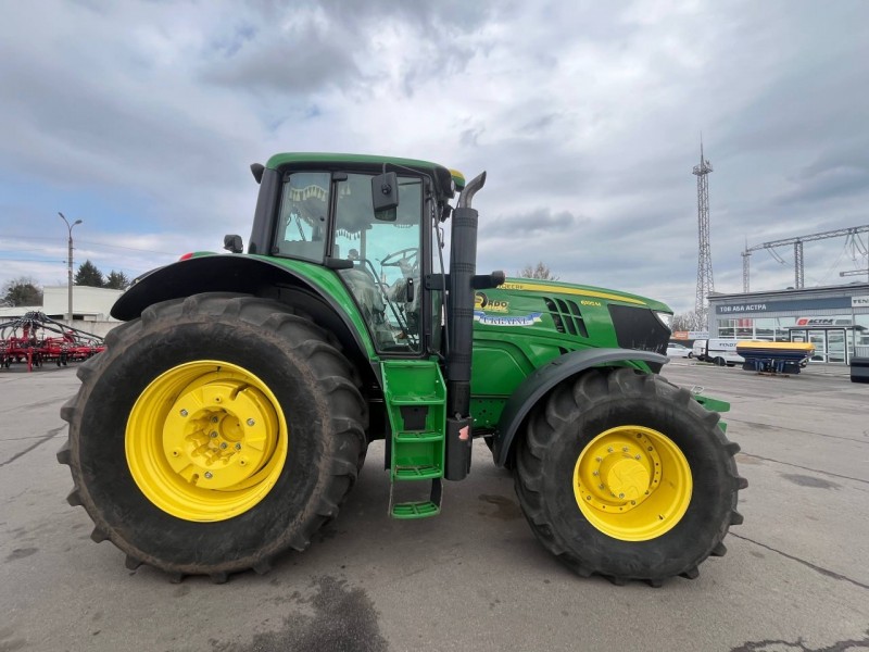 Колісний трактор John Deere 6195М