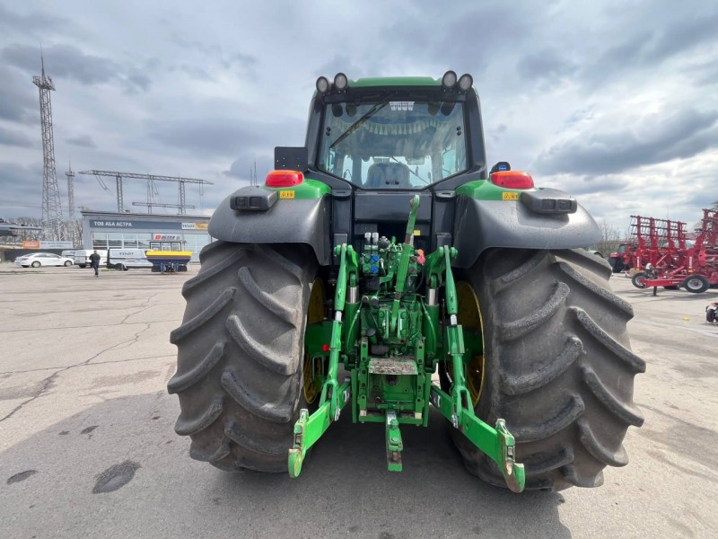 Колісний трактор John Deere 6195М