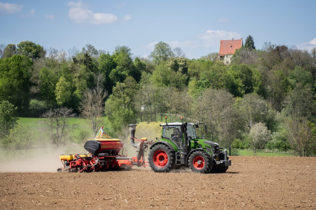 Fendt 500 Vario wheeled tractors